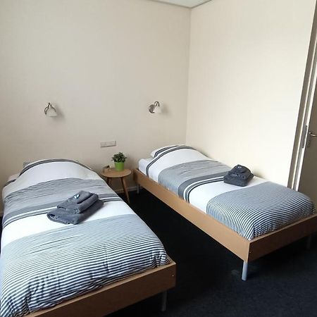 Hotel Rozenburg ภายนอก รูปภาพ