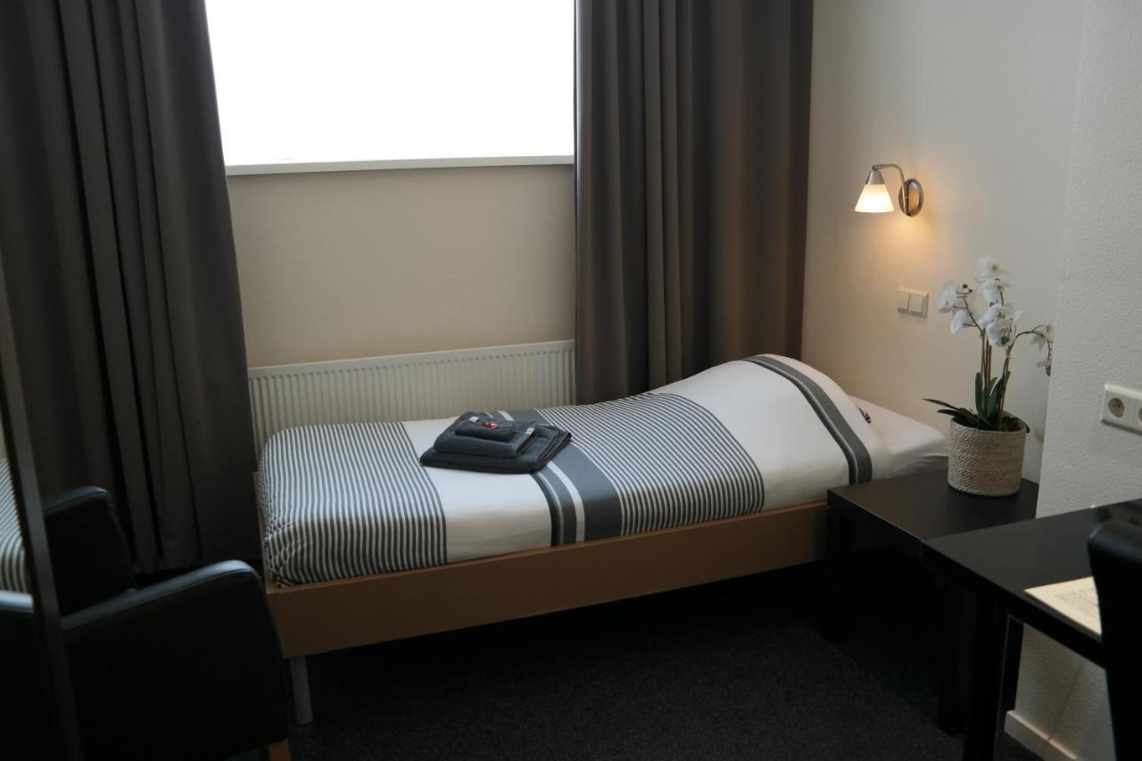 Hotel Rozenburg ภายนอก รูปภาพ