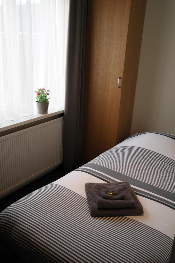 Hotel Rozenburg ภายนอก รูปภาพ