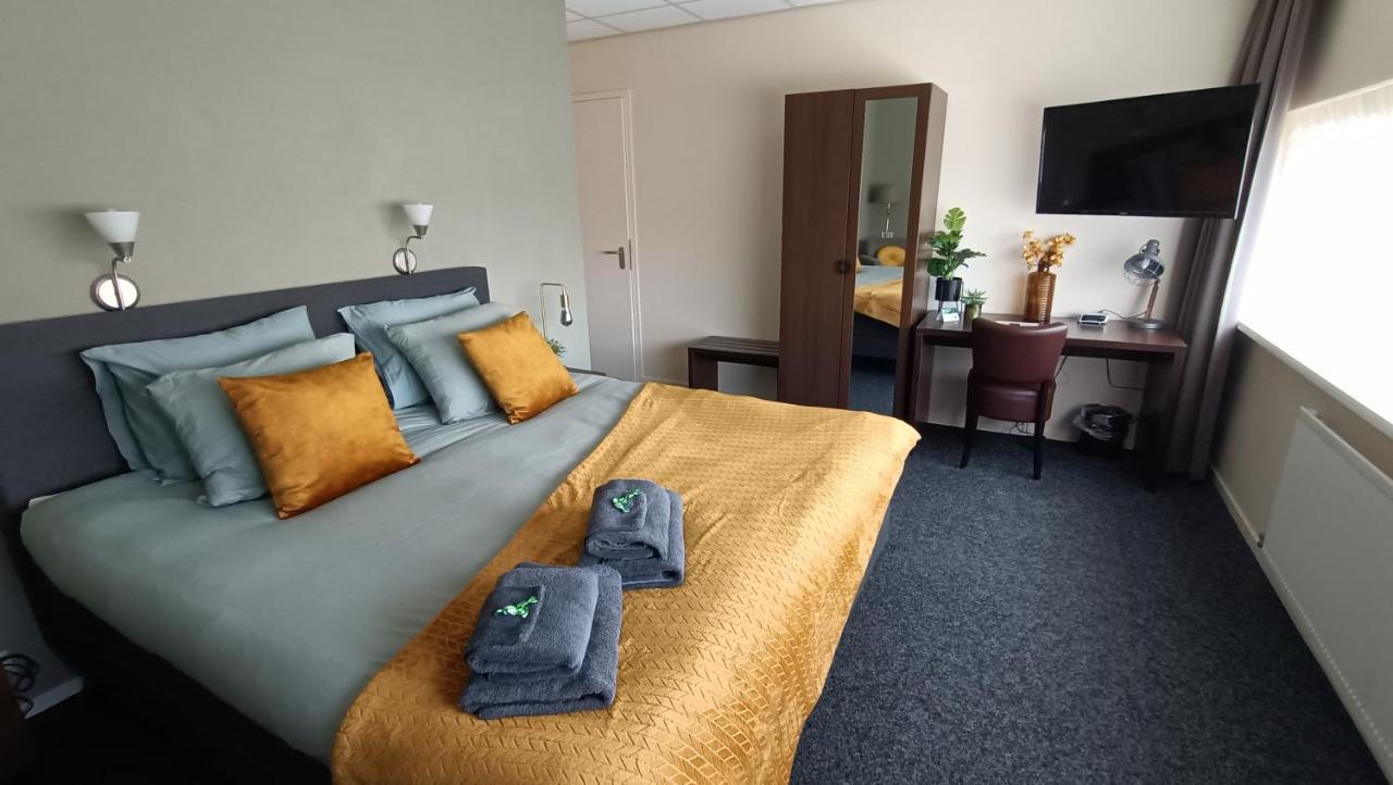 Hotel Rozenburg ภายนอก รูปภาพ